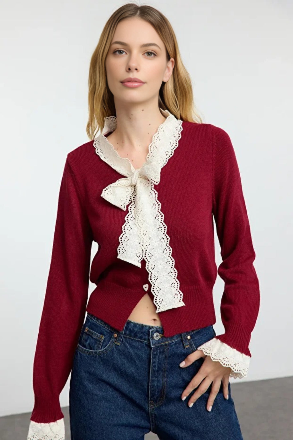 Lace Garnished Ribbon/Bow Detailed Knit Crop Cardigan