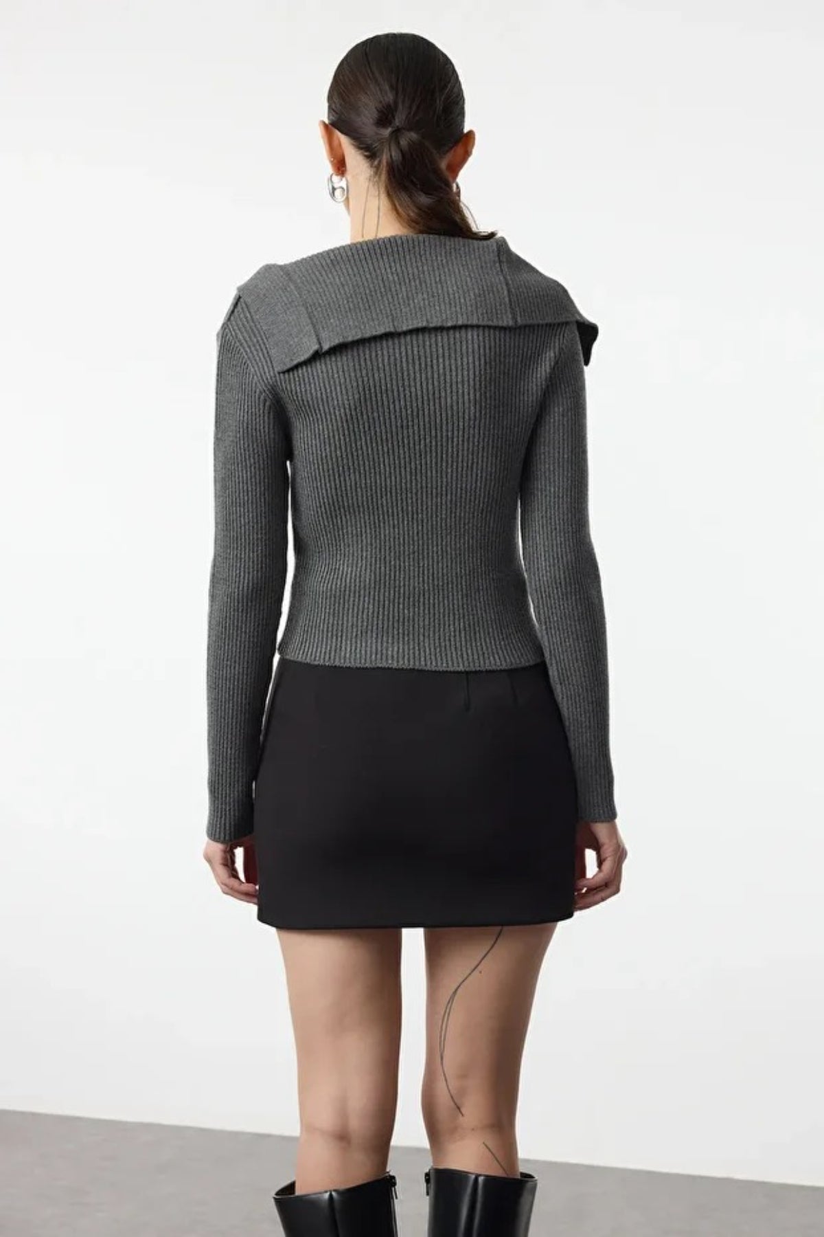 Mercerized Look Premium Yarn Fitted Knit Cardigan