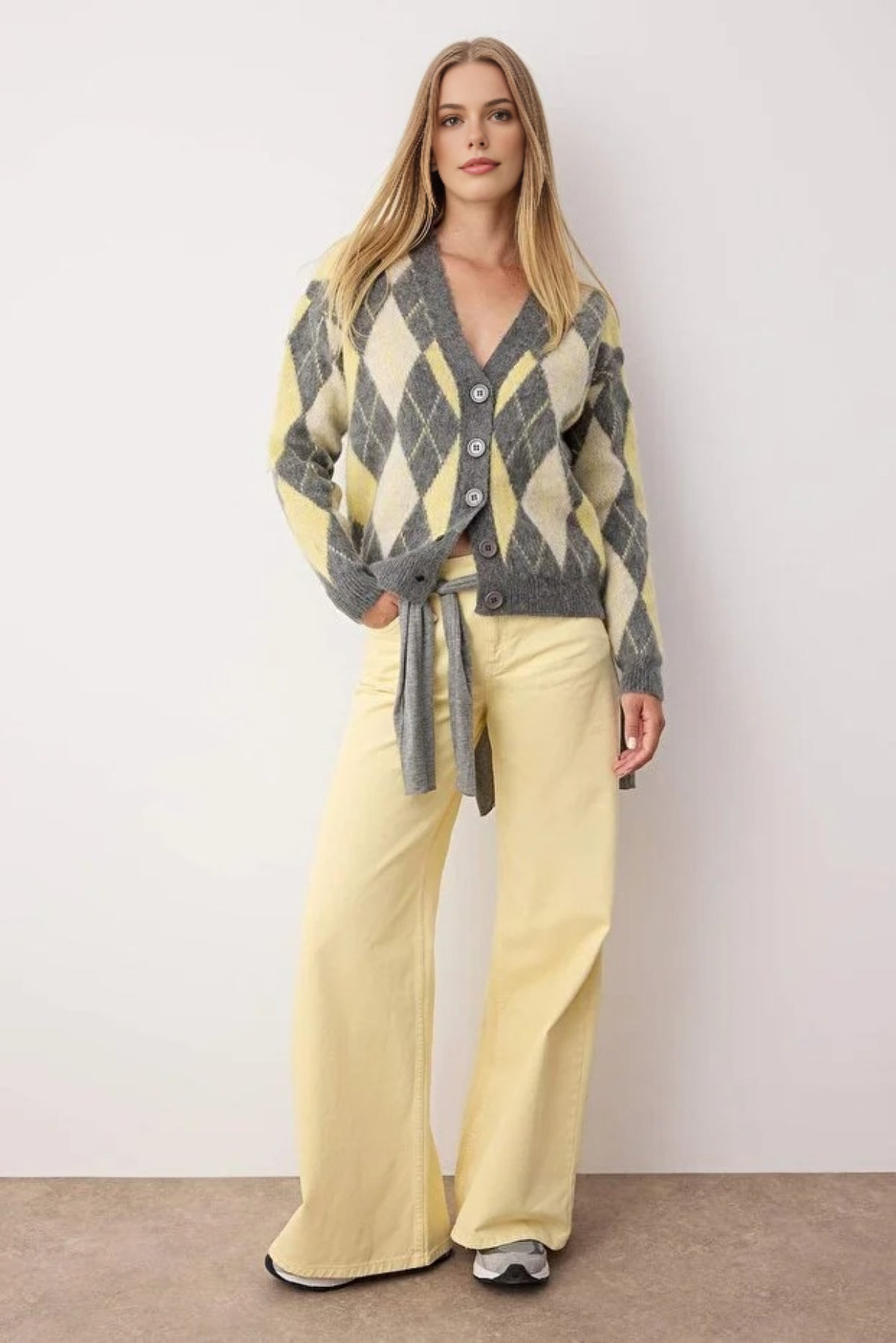 V-Neck Soft Texture Argyle Pattern Knit Cardigan