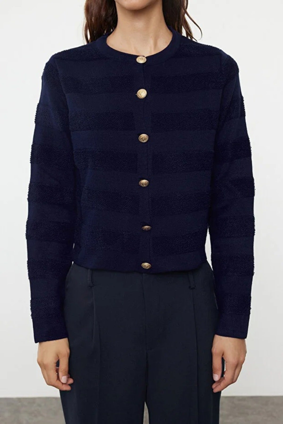 Crew Neck Knit Cardigan