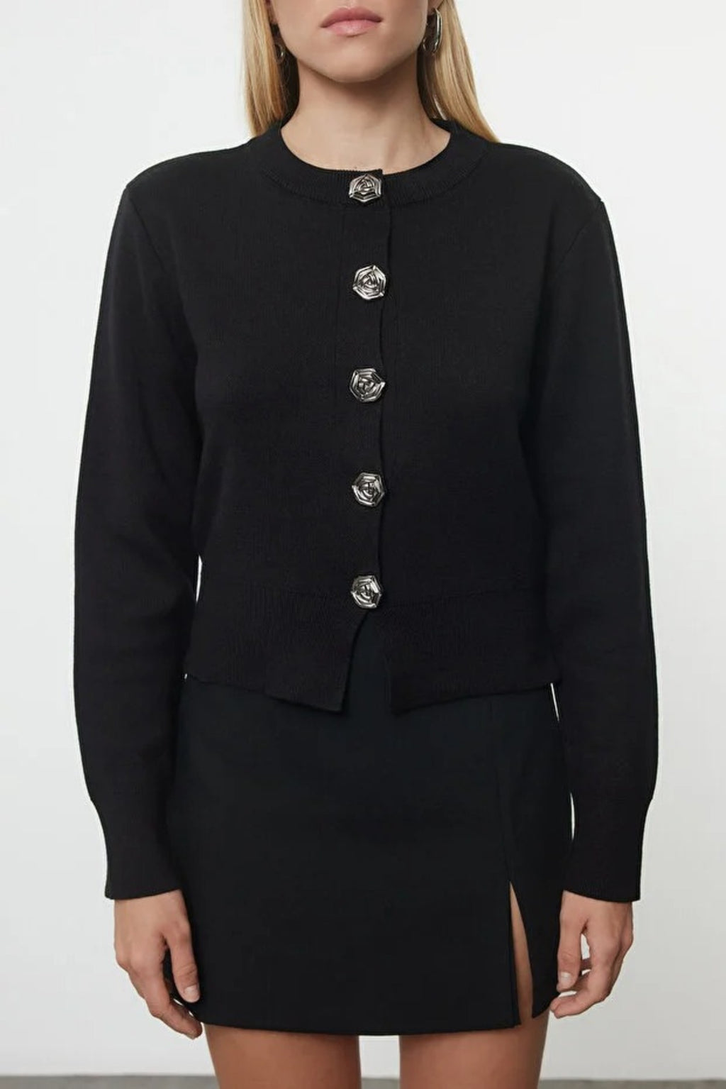 Premium Yarn Crop Knit Cardigan with Rose Button Detail