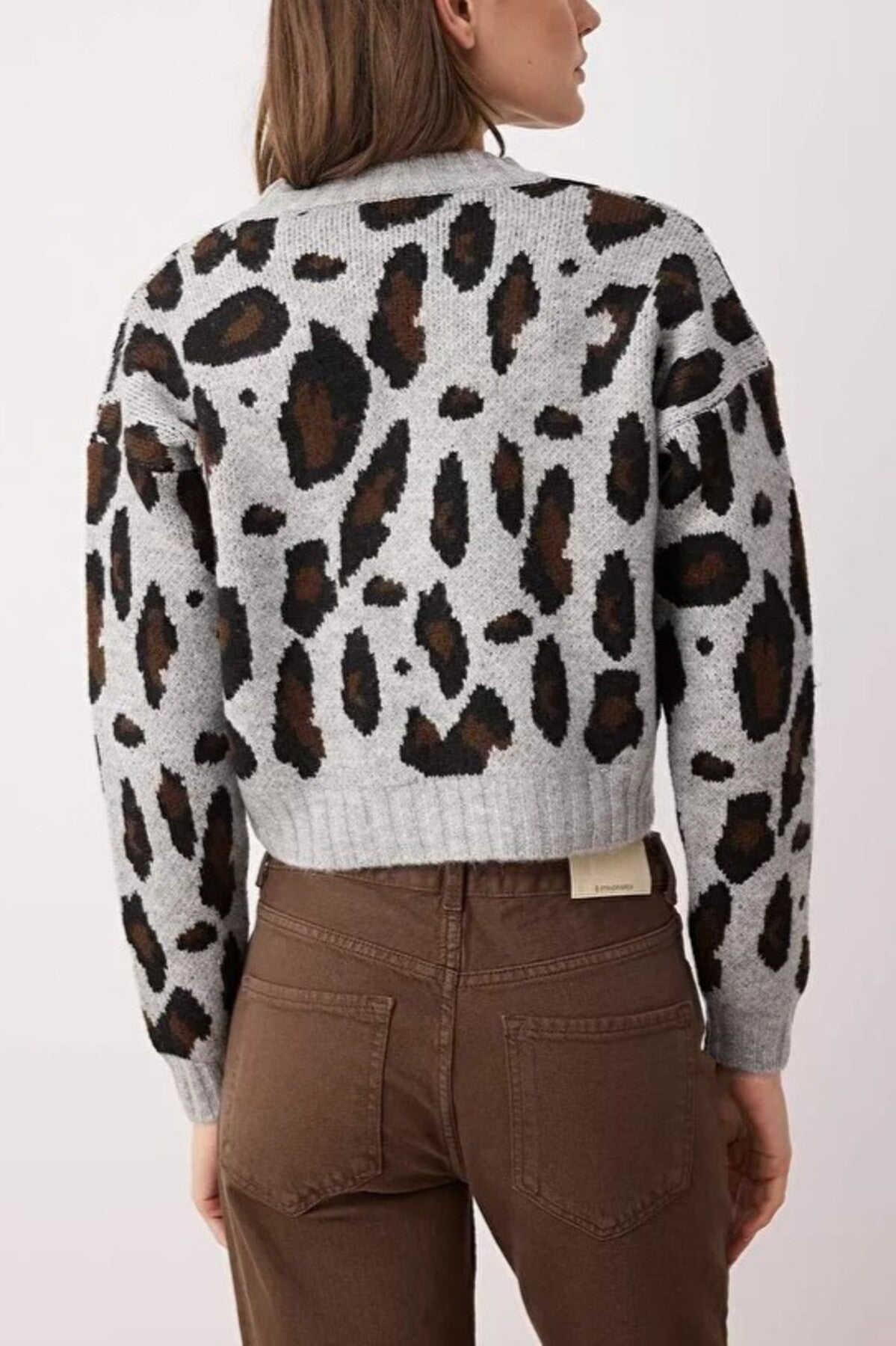 Leopard Patterned Crop Soft Textured Knit Cardigan