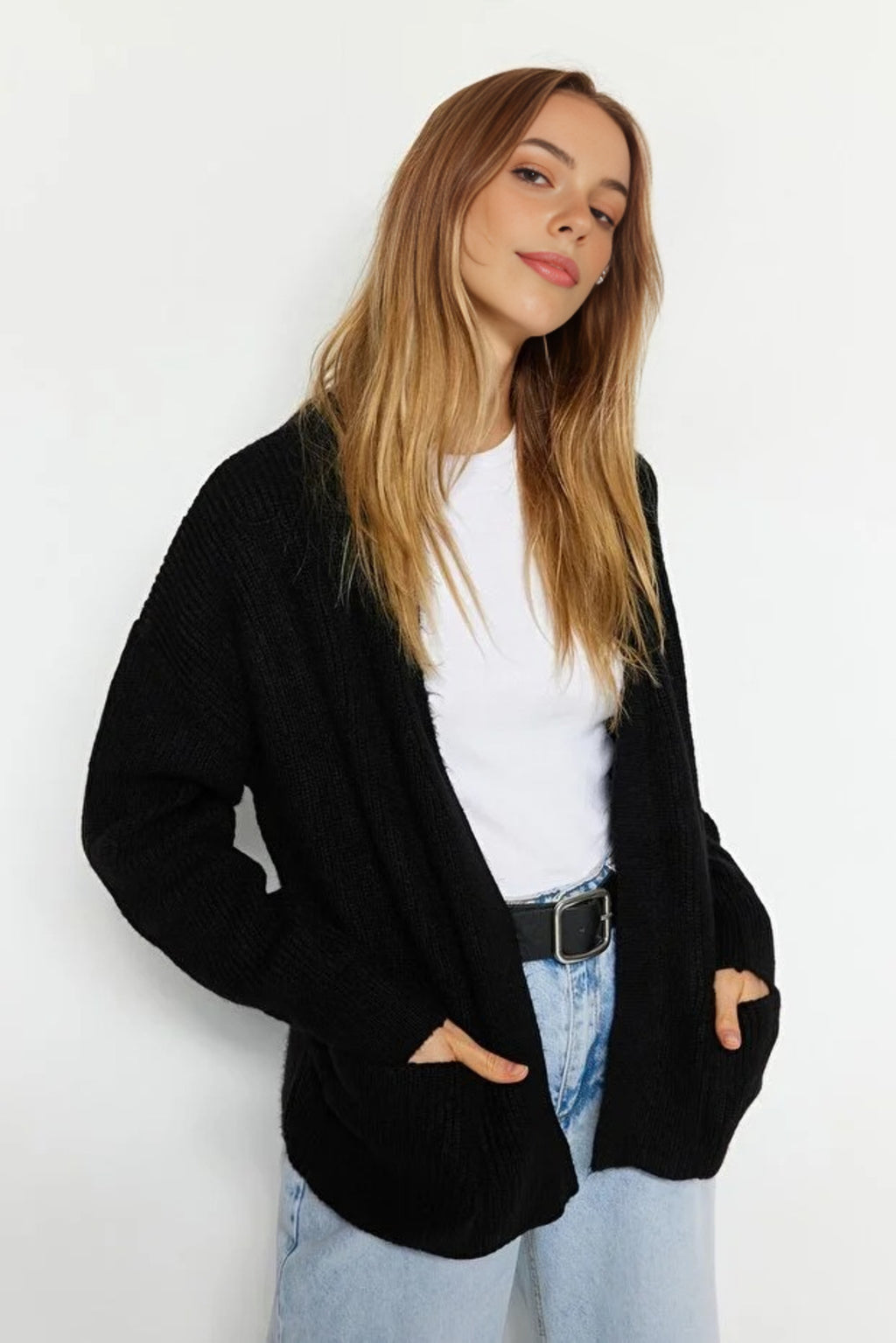 Soft Textured Pocket Detailed Knit Cardigan