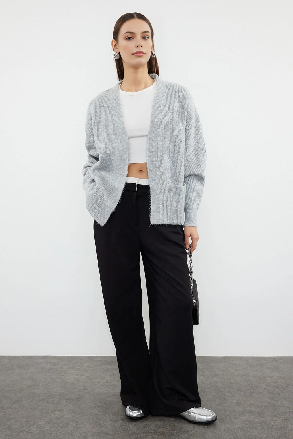 Soft Textured Pocket Detailed Knit Cardigan