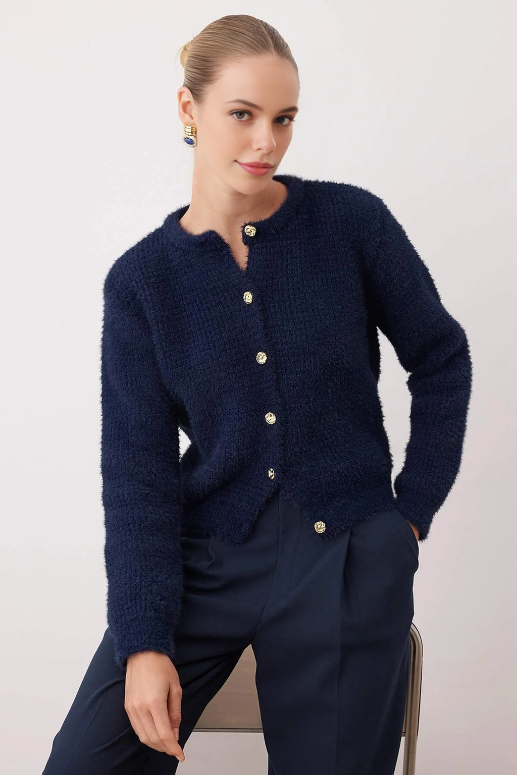 Beard Yarn Knit Cardigan