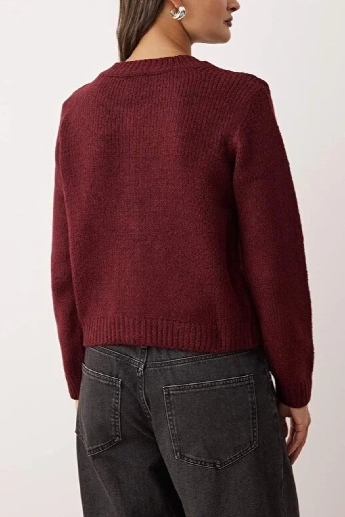 Crew Neck Knit Cardigan with Ribbon Detail