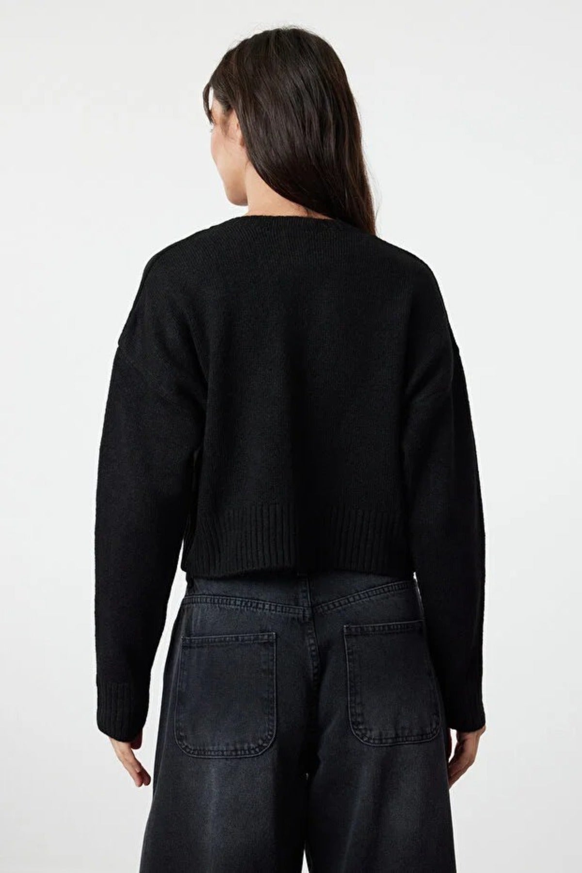 Crop Soft Textured Buttoned Knit Cardigan