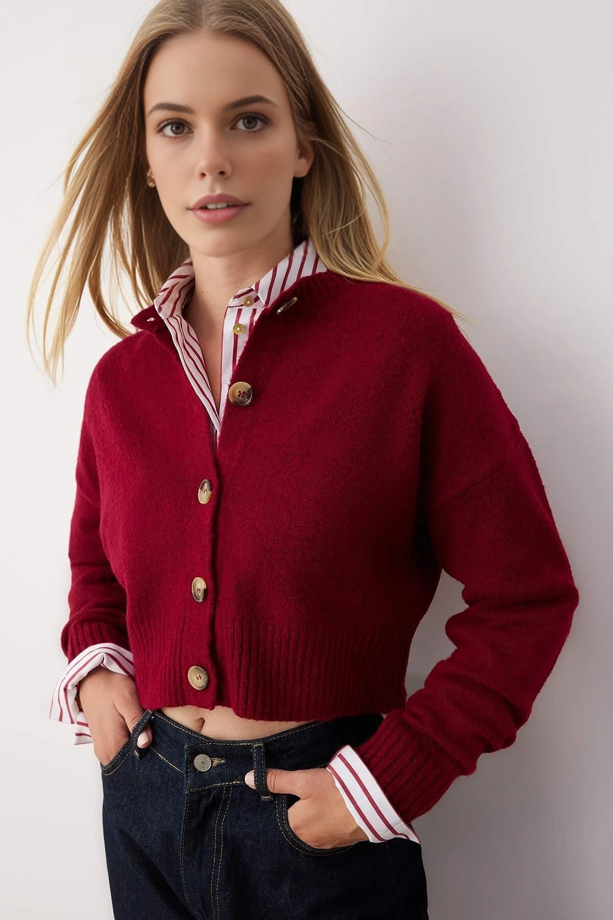 Crop Soft Textured Buttoned Knit Cardigan