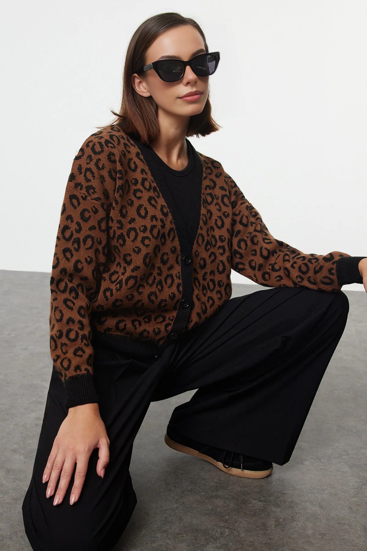 Soft Textured Leopard Print Knit Cardigan
