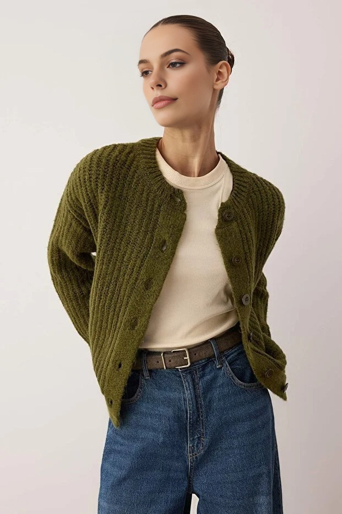 Soft-Textured Basic Knit Cardigan