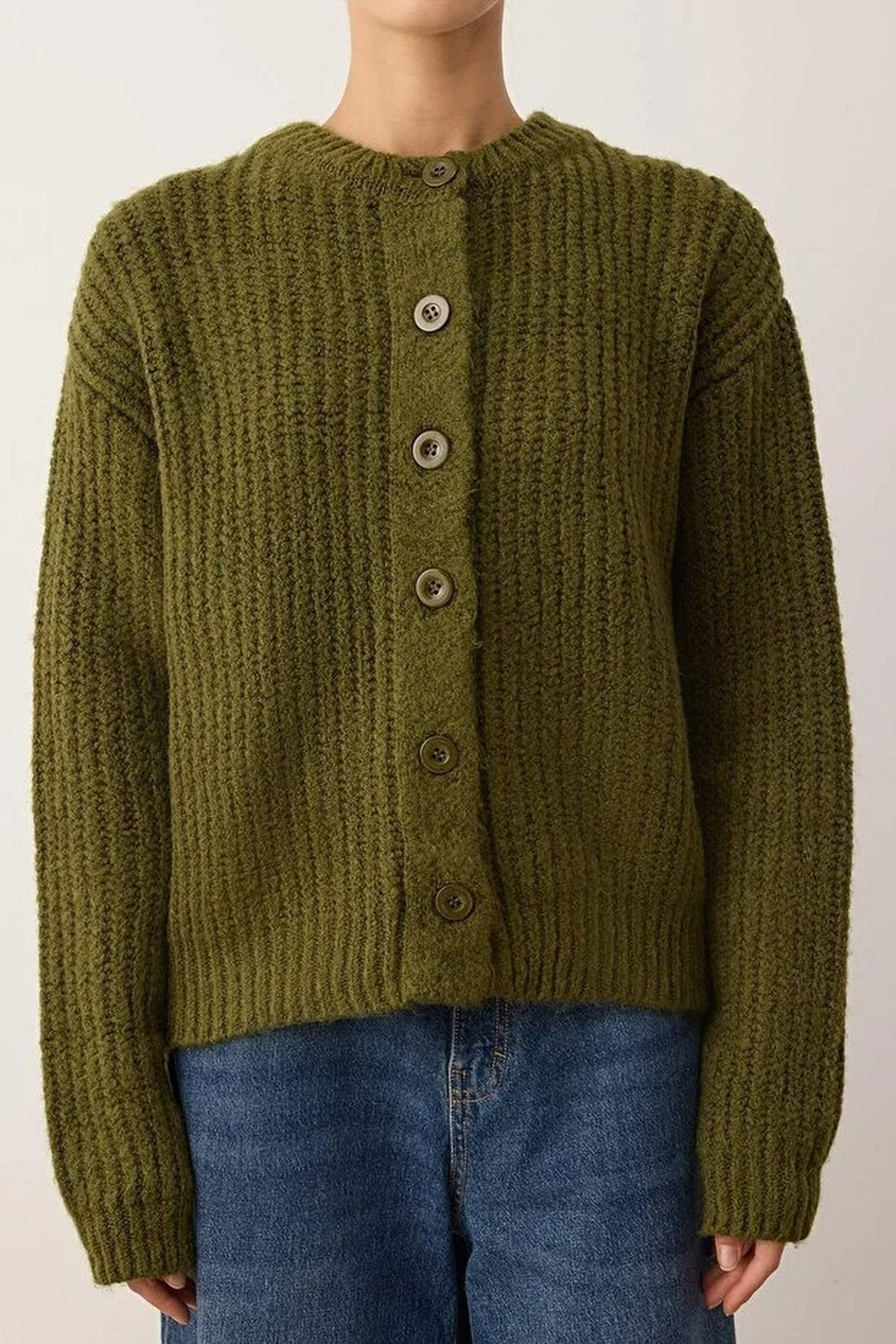 Soft-Textured Basic Knit Cardigan