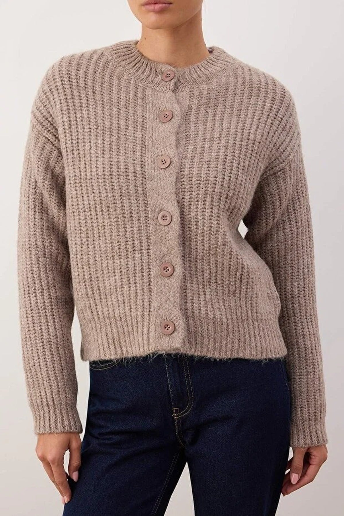 Soft-Textured Basic Knit Cardigan