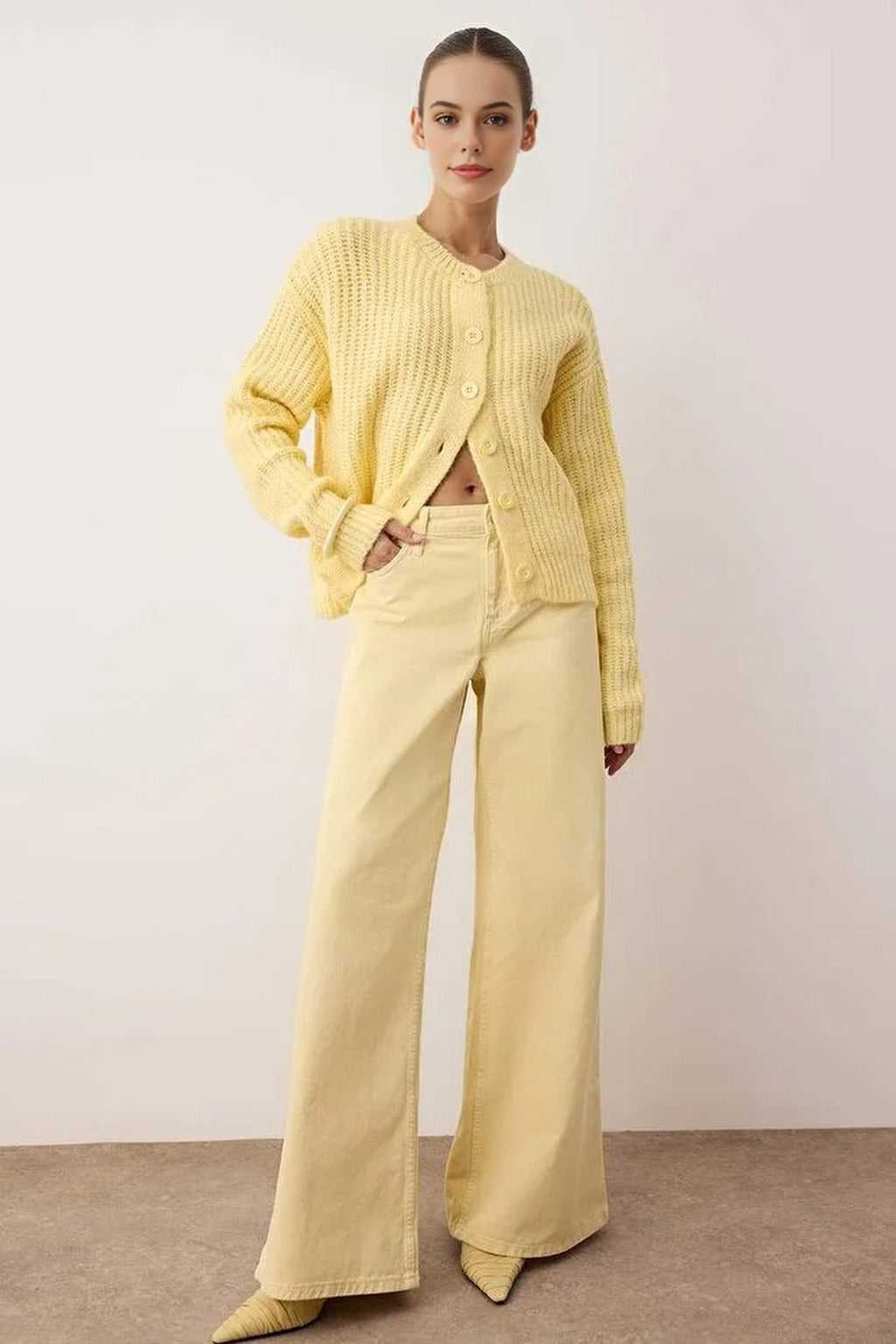 Soft-Textured Basic Knit Cardigan