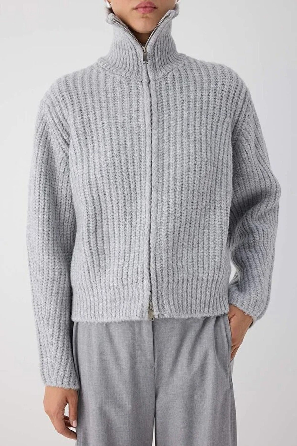 Soft-Textured Oversize Knit Cardigan with Zipper Detail