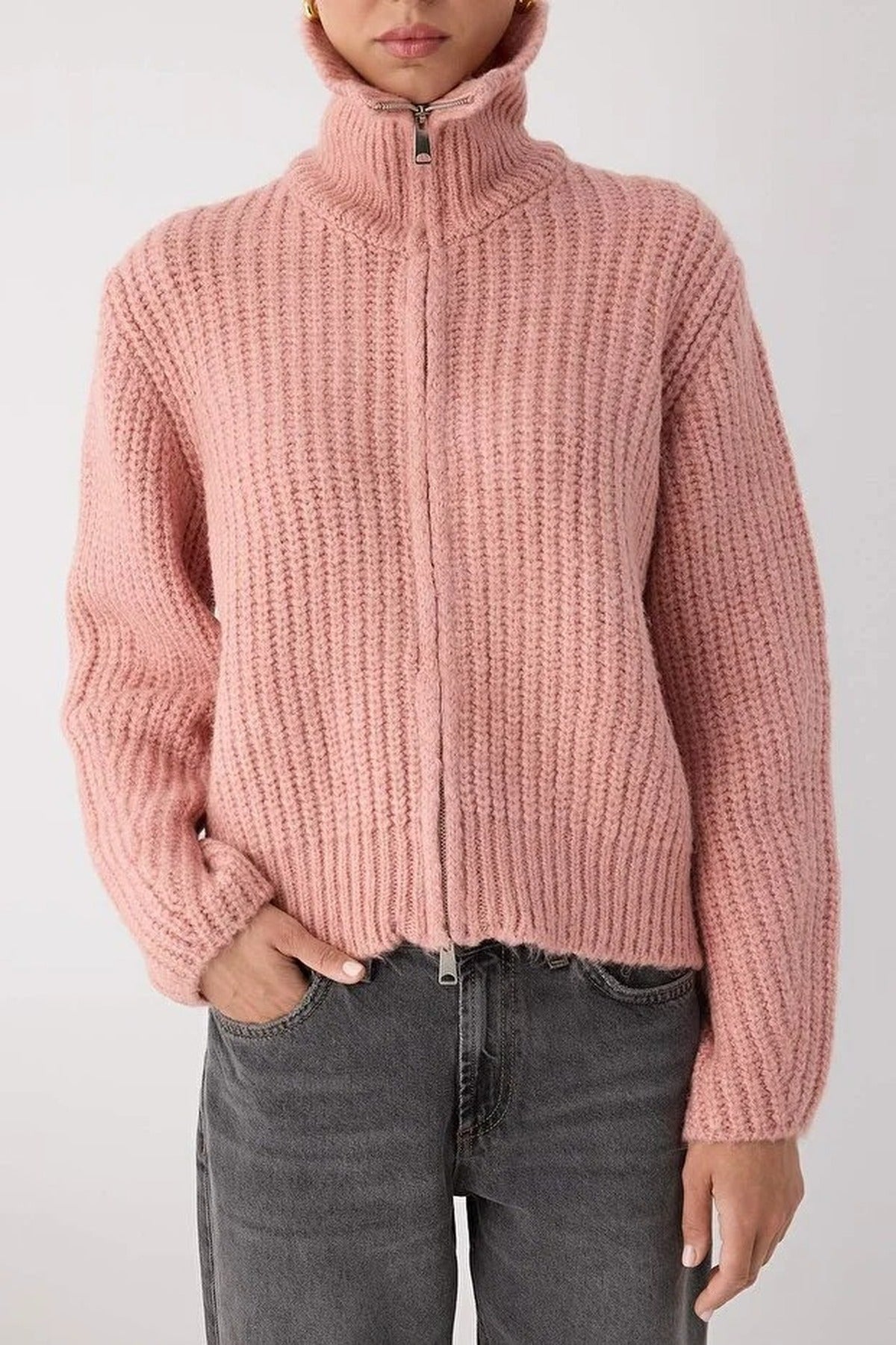 Soft-Textured Oversize Knit Cardigan with Zipper Detail