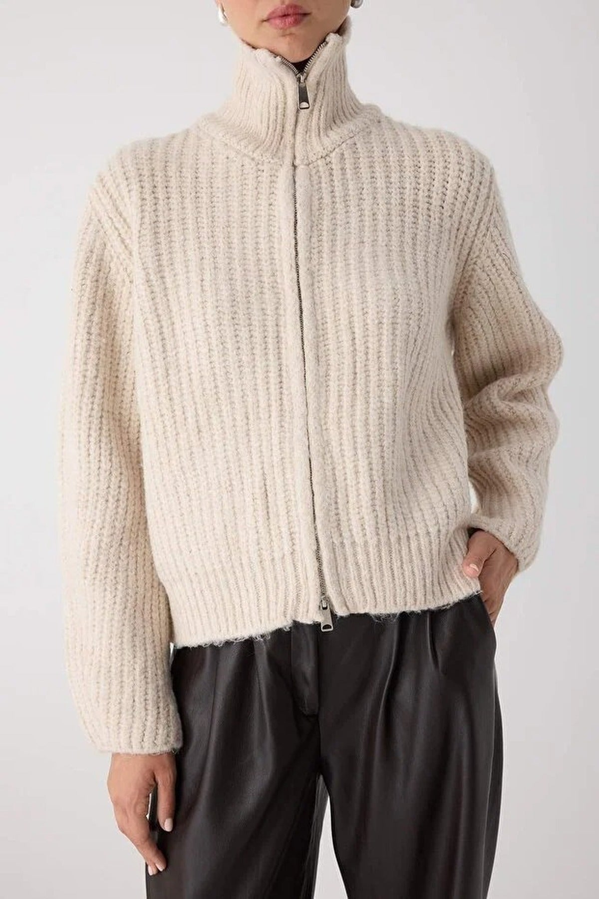 Soft-Textured Oversize Knit Cardigan with Zipper Detail