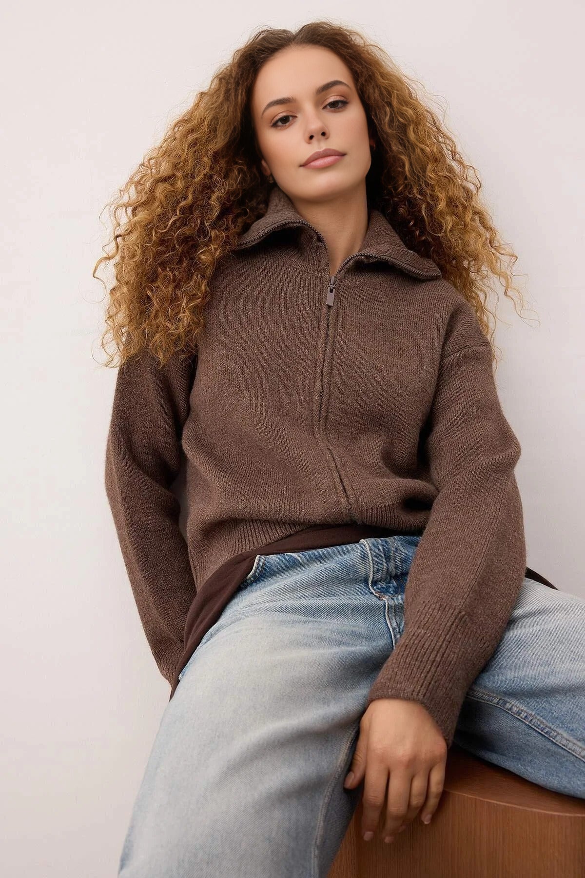 Soft Textured Oversize Knit Cardigan with Zipper