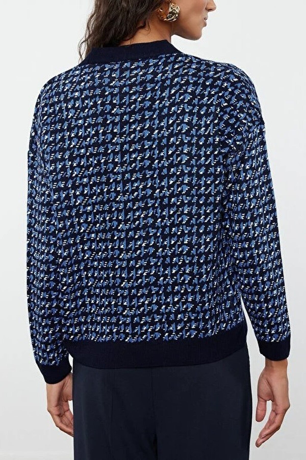 Patterned Knit Cardigan with Buttons Detail