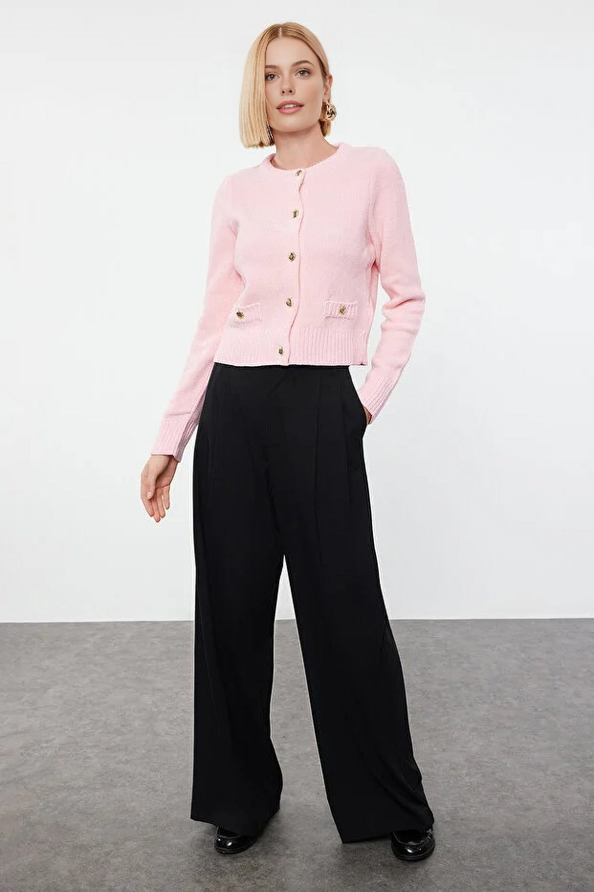 Knit Cardigan with Pocket Detail