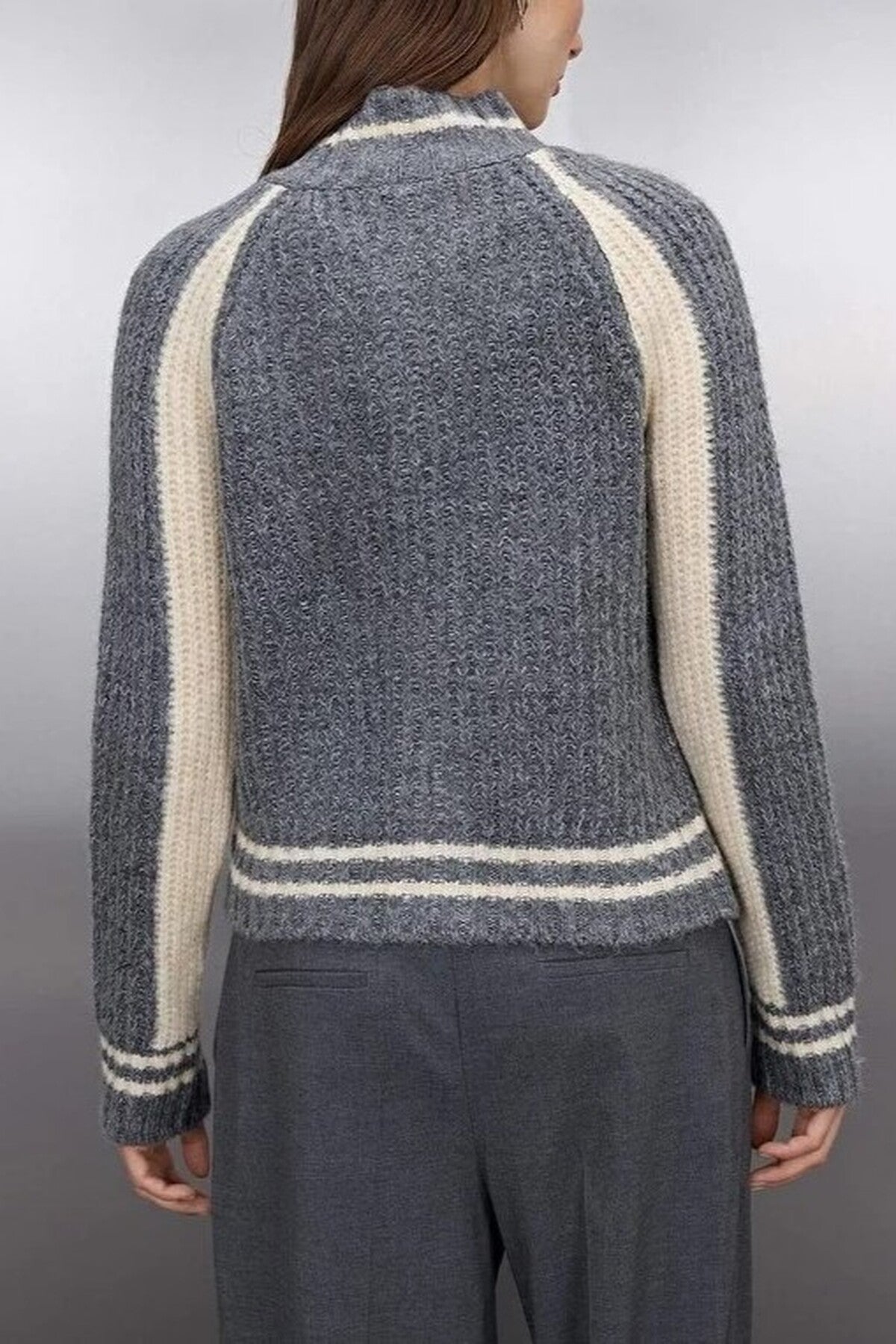 Soft Textured Knit Cardigan with Zipper Detail