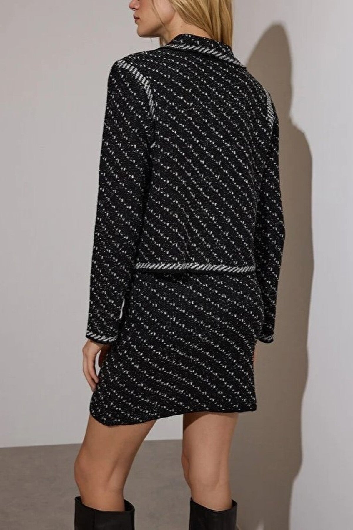 Jacket Collar Glittery Knit Cardigan