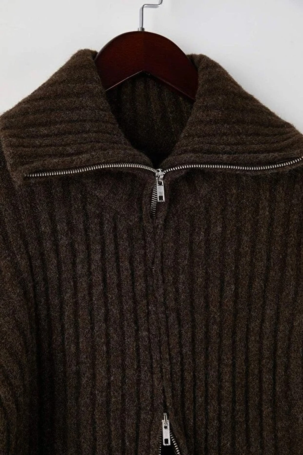 Wool Blended Beard Yarn Zippered Knit Cardigan