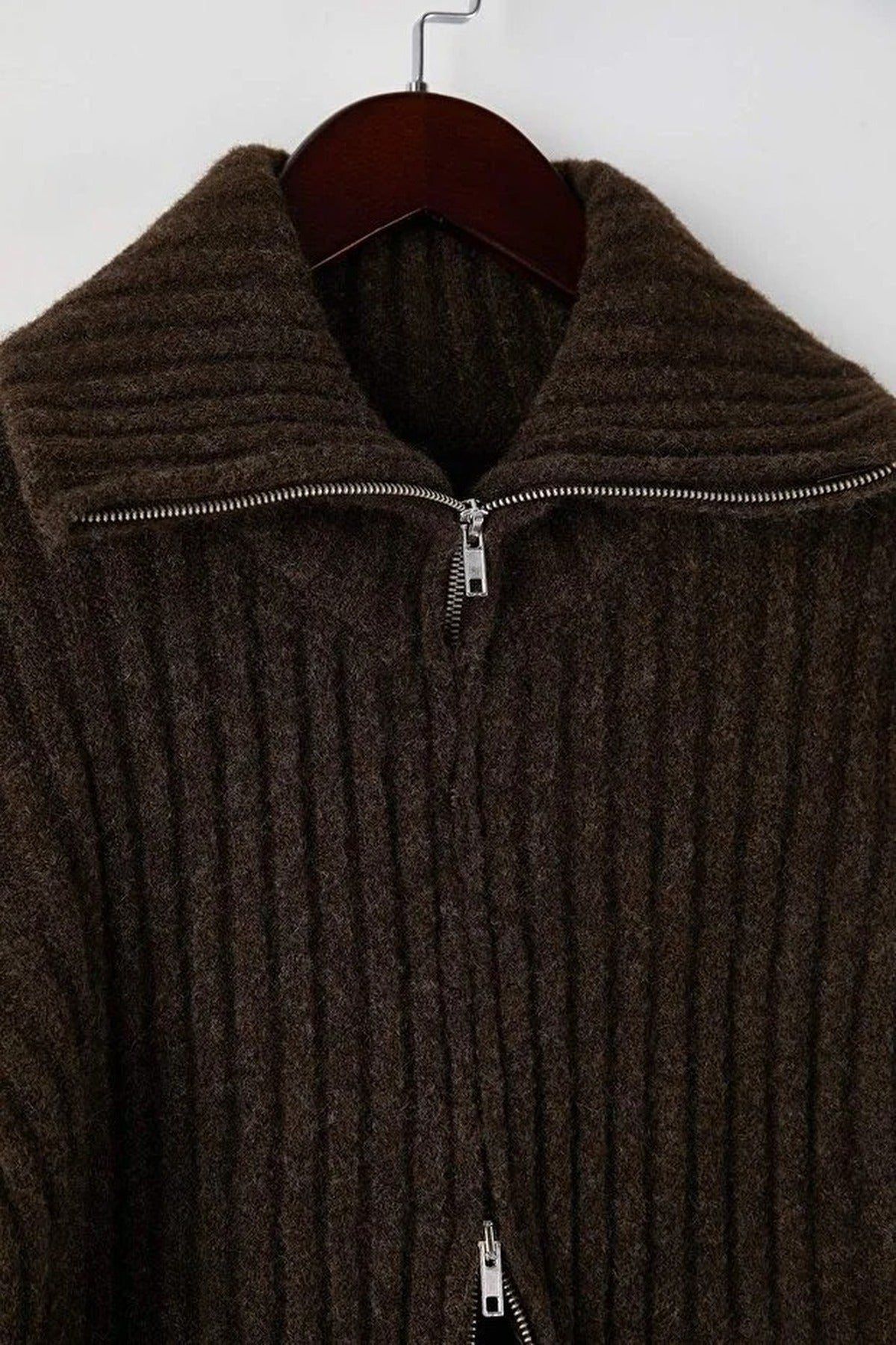 Wool Blended Beard Yarn Zippered Knit Cardigan