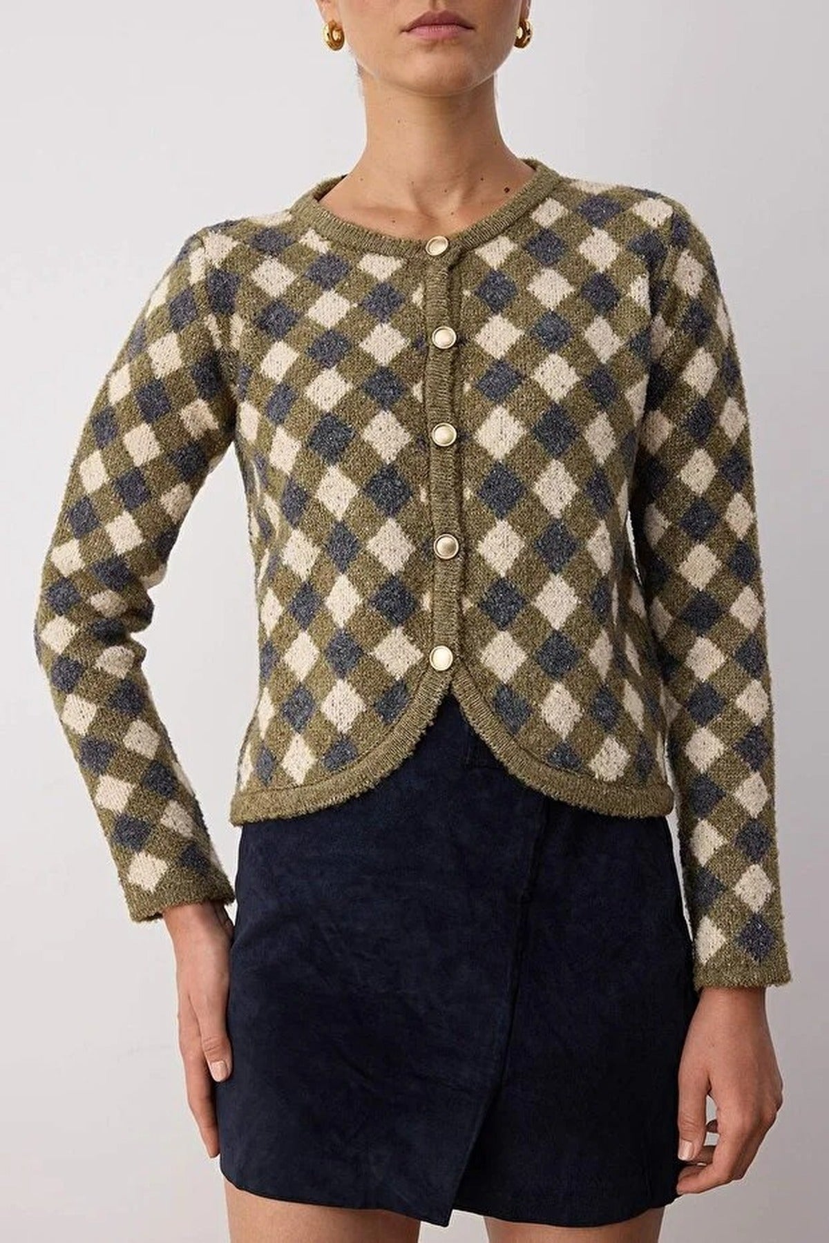 Argyle Patterned Crew Neck Crop Knit Cardigan