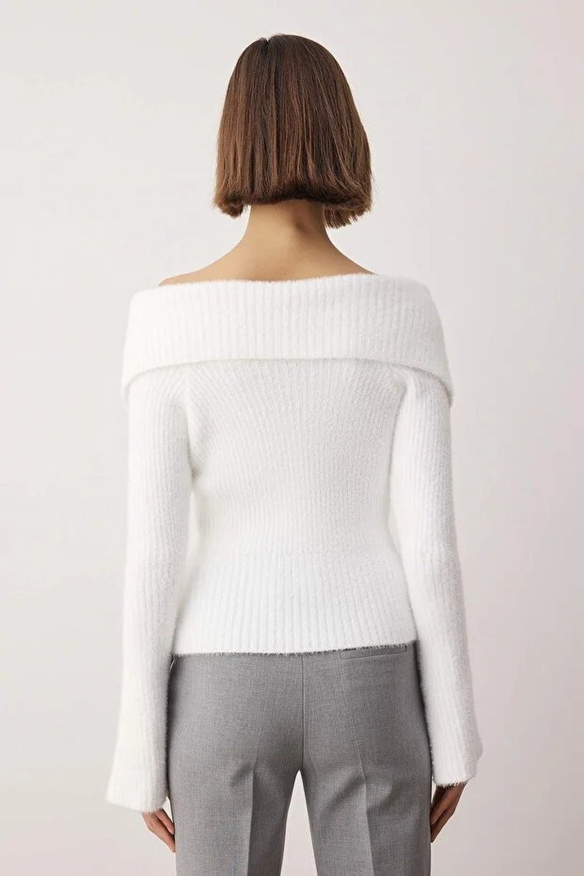 Soft Textured Turn-Down Collar Spanish Sleeve Knit Cardigan