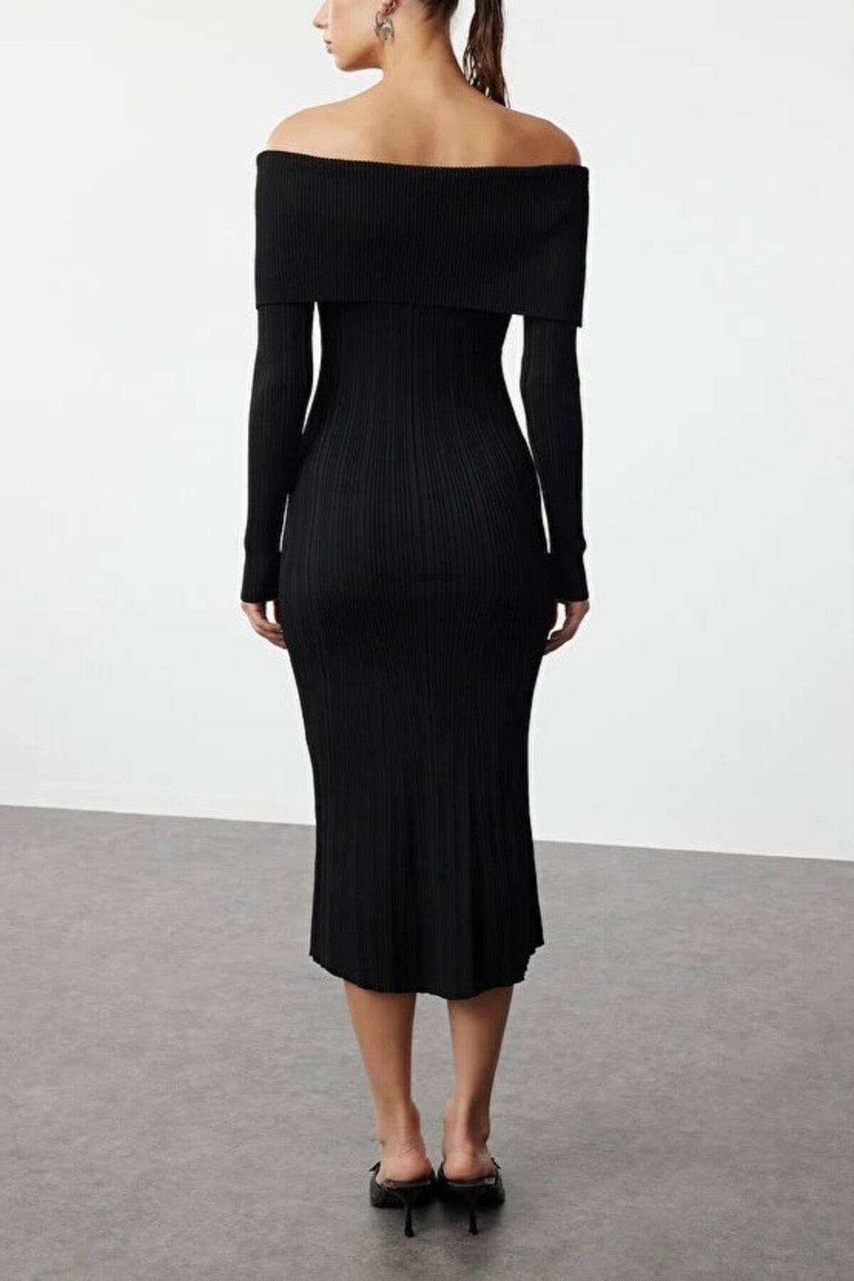 Midi Knit Basic Carmen Collar Dress