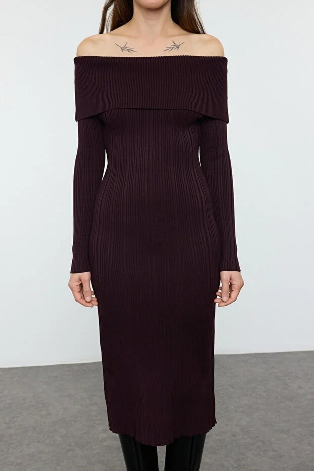 Midi Knit Basic Carmen Collar Dress