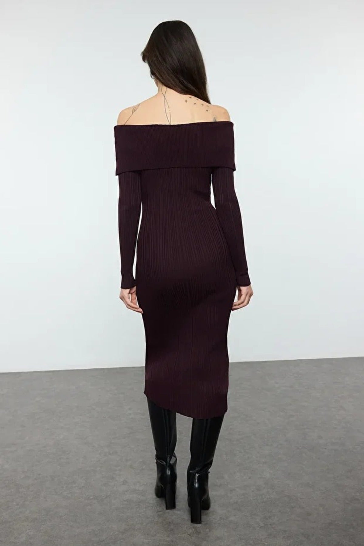 Midi Knit Basic Carmen Collar Dress