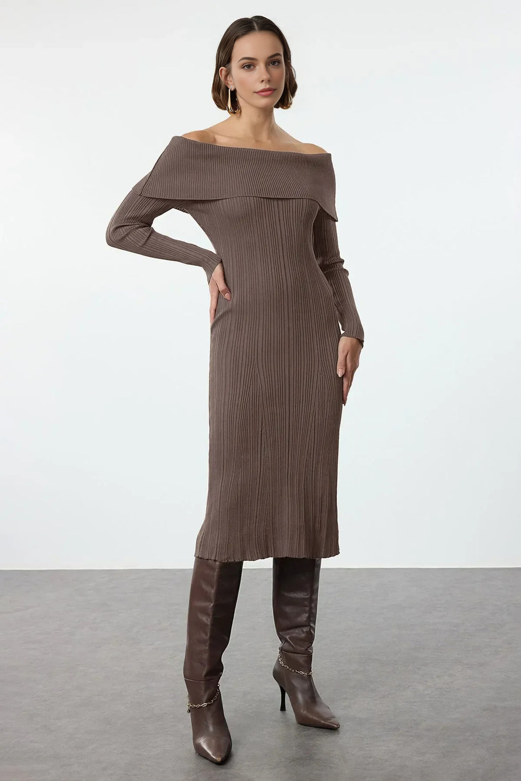 Midi Knit Basic Carmen Collar Dress