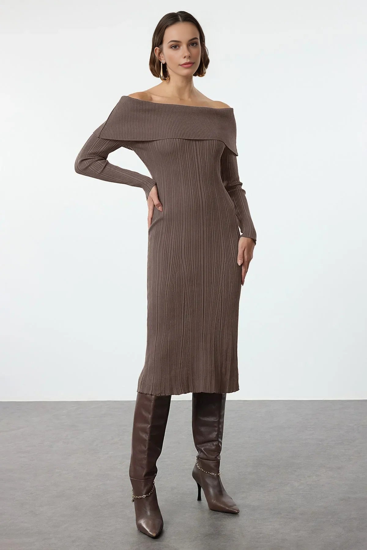 Midi Knit Basic Carmen Collar Dress