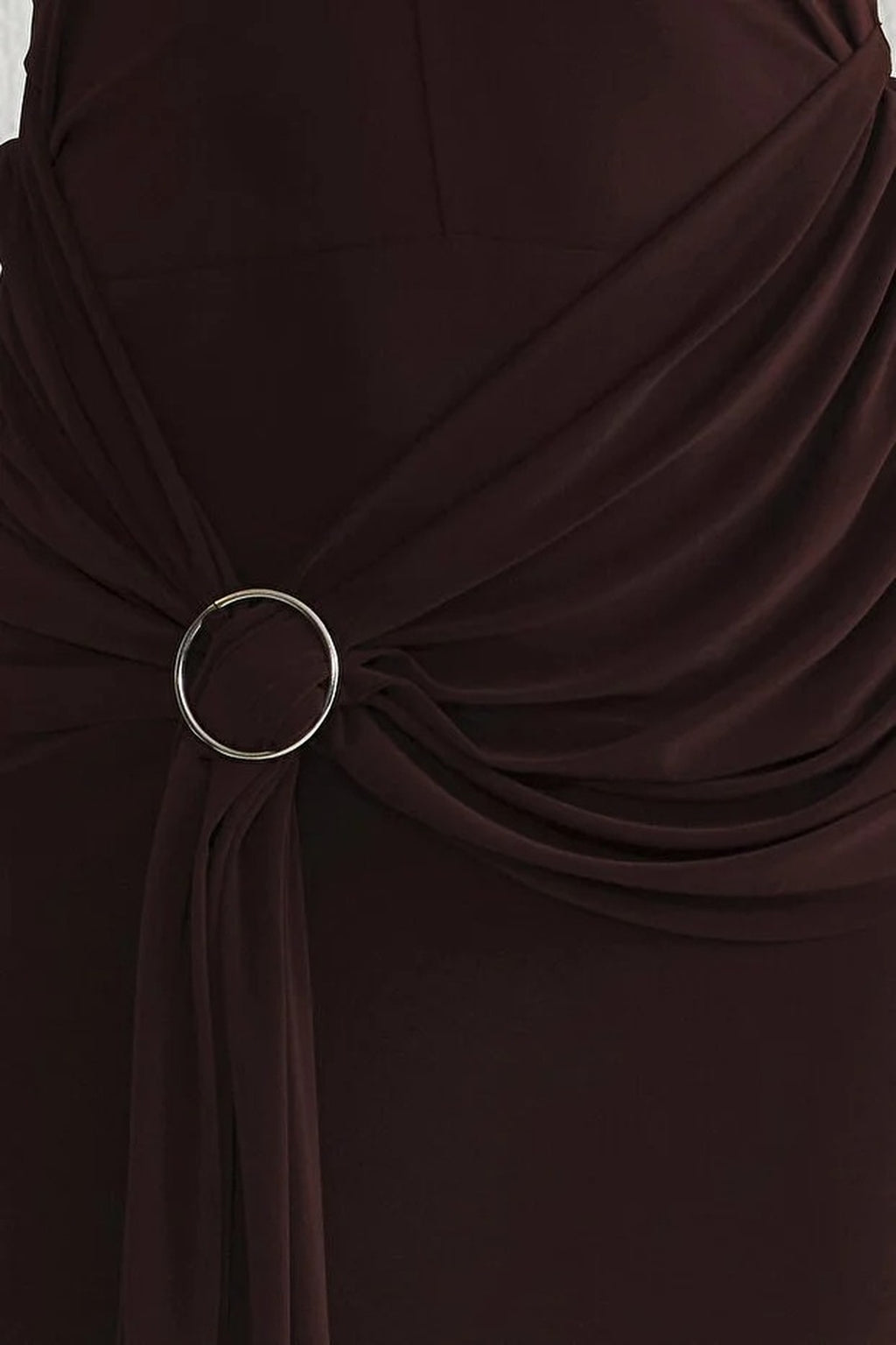 Maxi Elegant Evening Dress with Accessory Detail