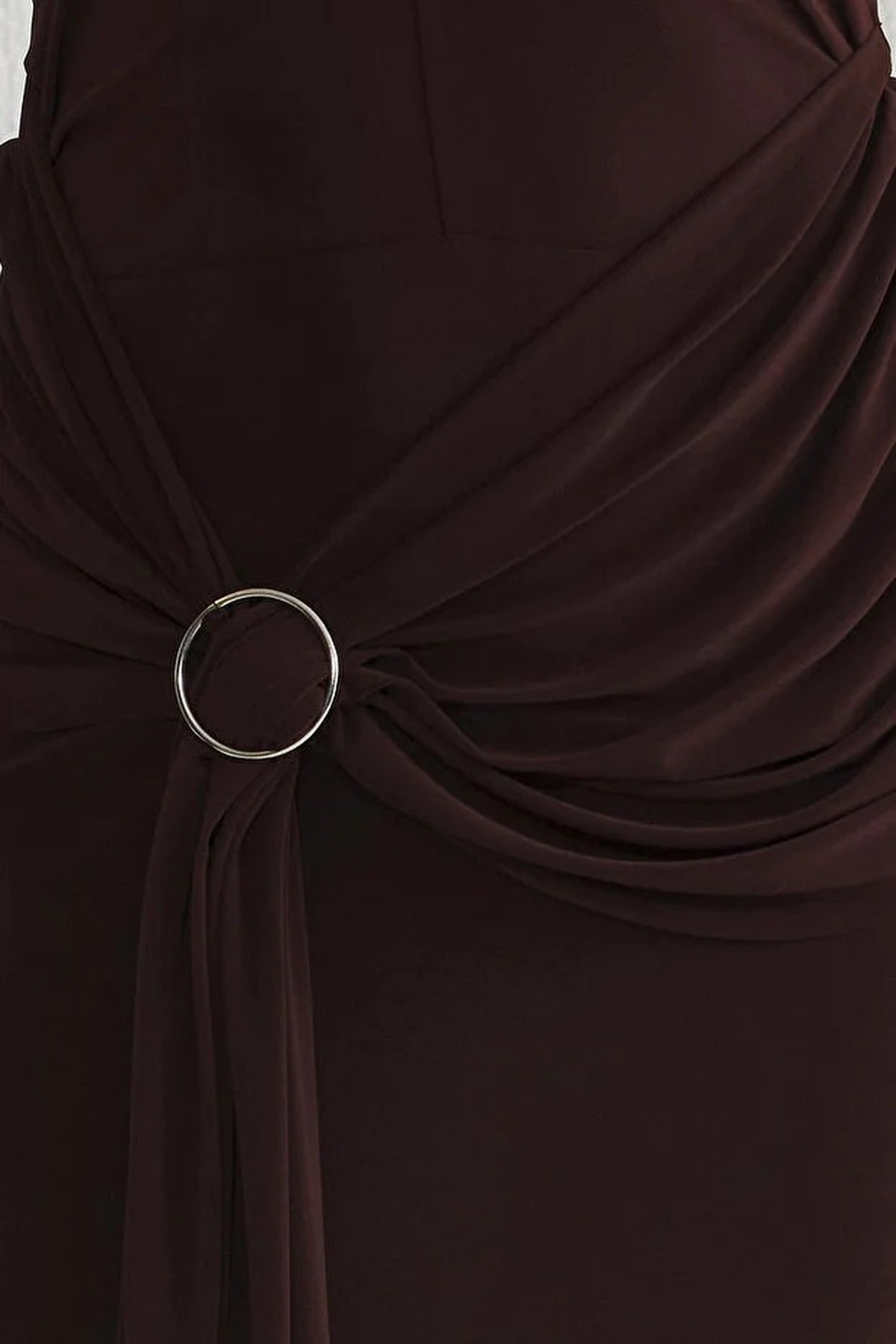 Maxi Elegant Evening Dress with Accessory Detail