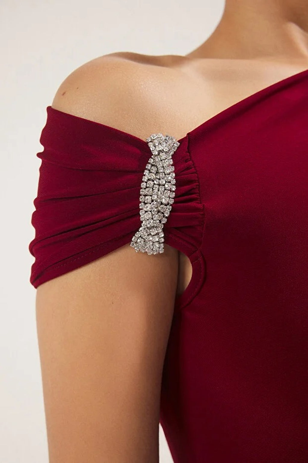 Maxi Elegant Evening Dress with Stone Accessory Detail