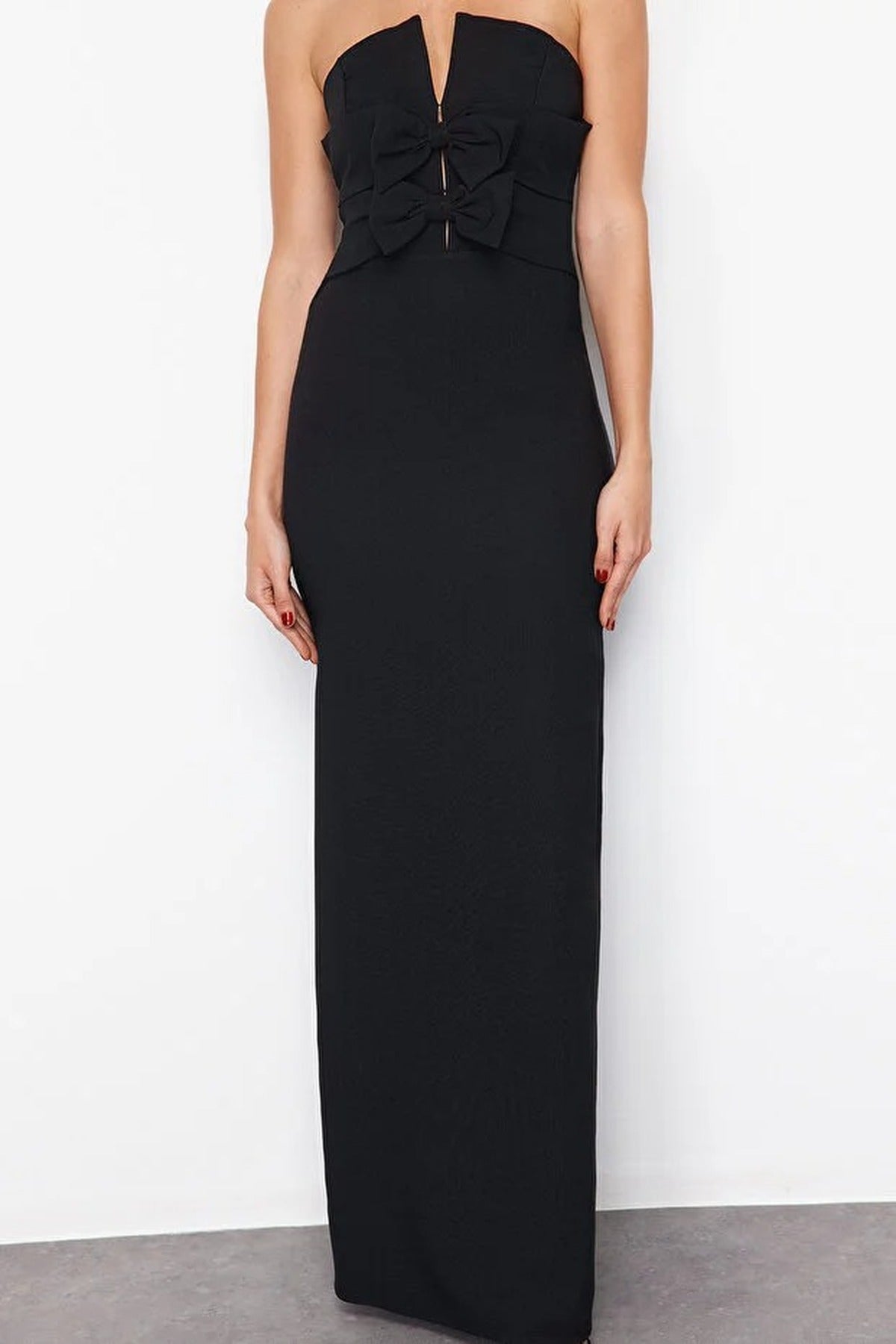 Elegant Evening Dress with Bow Detail
