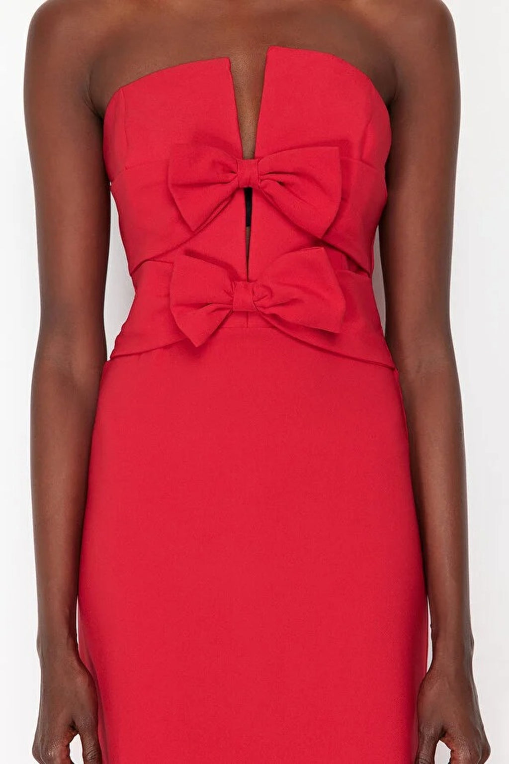 Elegant Evening Dress with Bow Detail