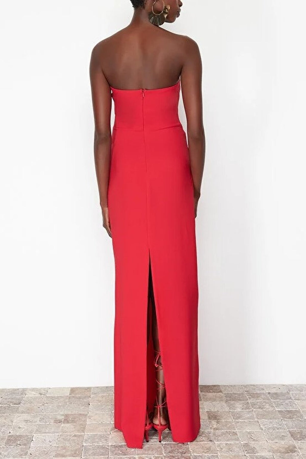 Elegant Evening Dress with Bow Detail