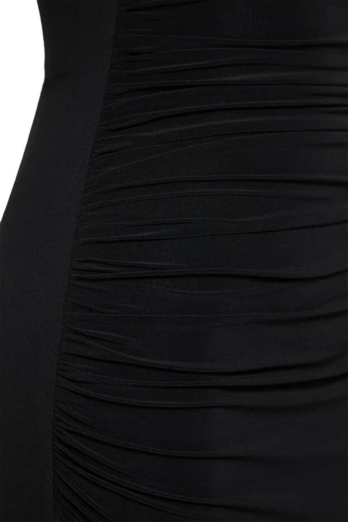 Elegant Knit Evening Dress with Ruffle Detail