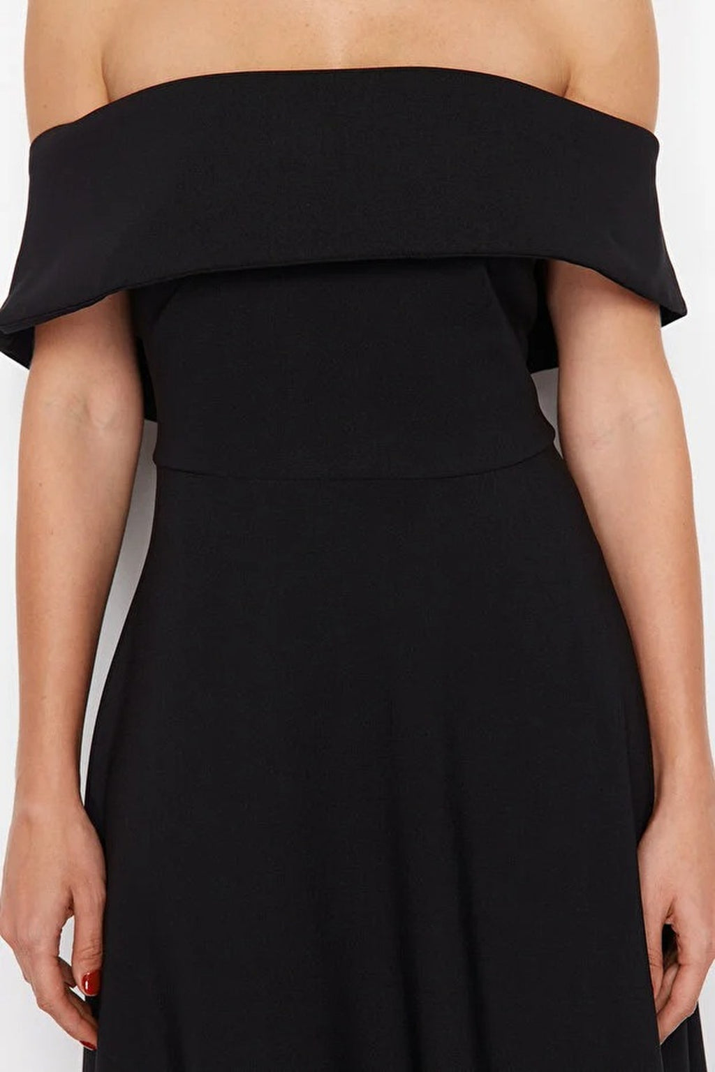 Elegant A-Line Woven Evening Dress with Collar Detail