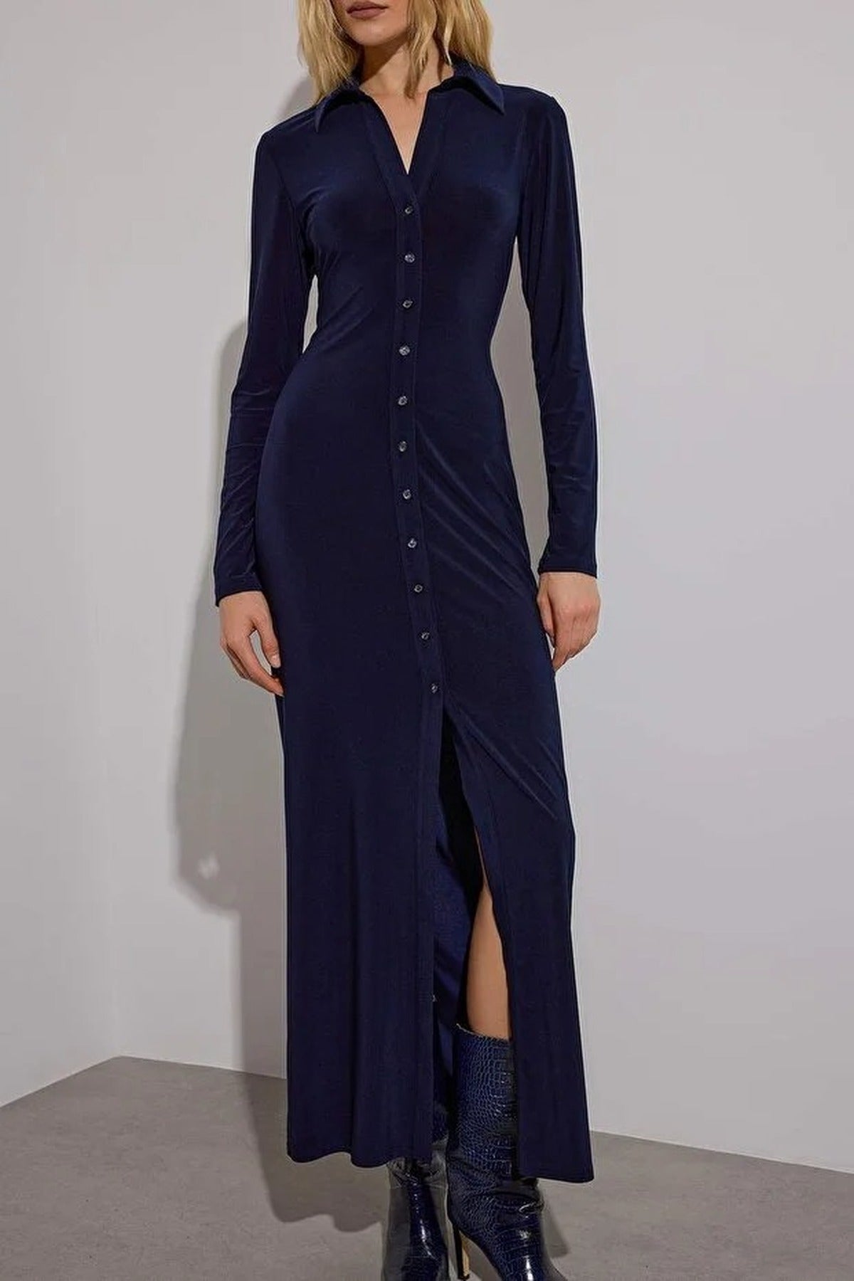 Polo Collar Buttoned Bodycon Maxi Knit Shirt Dress