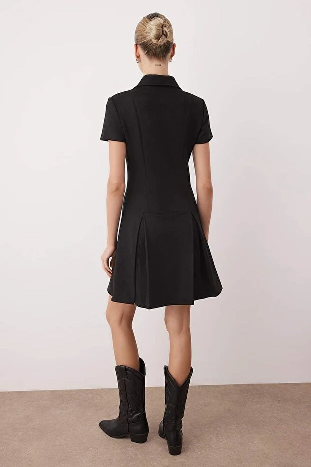 Suede Polo Collar Zippered A-line Knit Dress