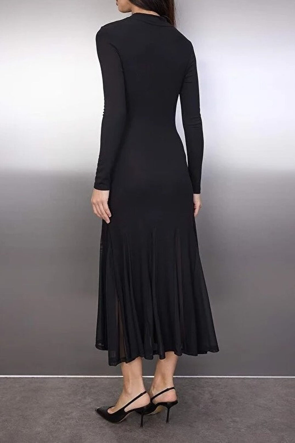 Ruffled Long Sleeve Maxi Stretch Knit Dress