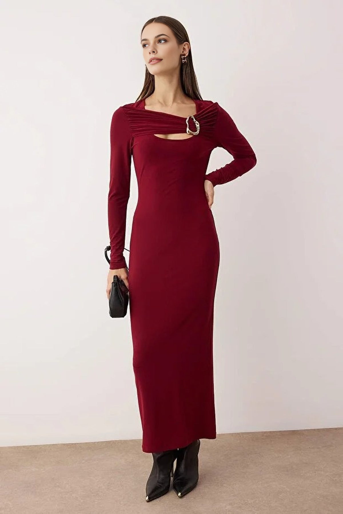 Stretchy Maxi Knit Dress with Cut Out and Accessory Details