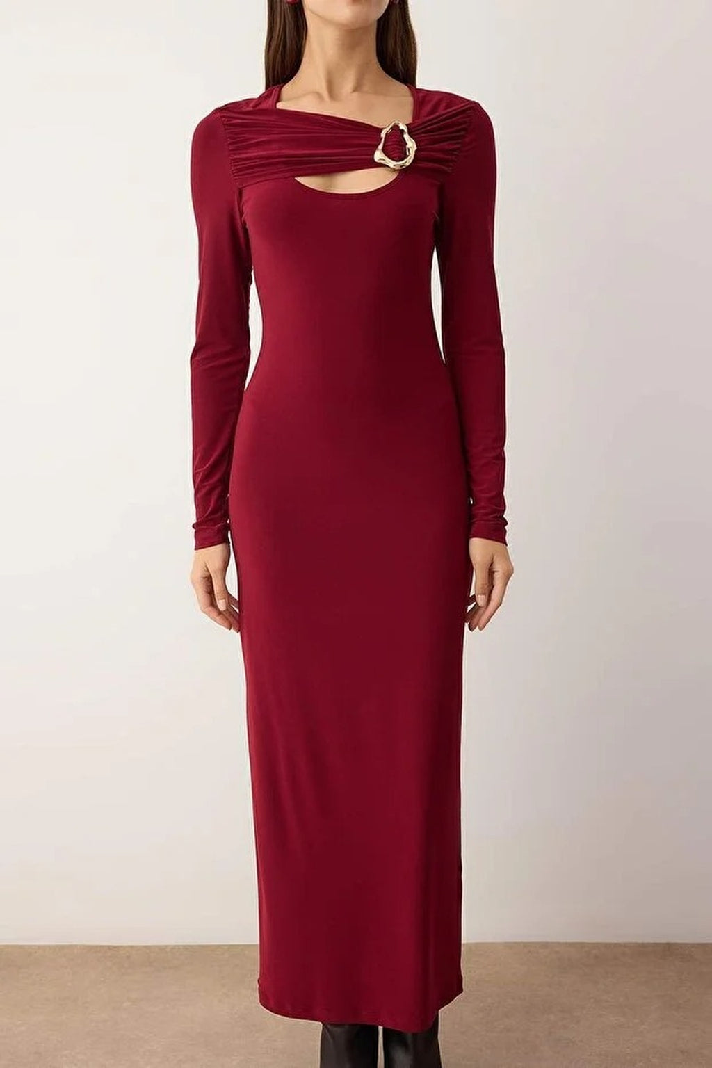 Stretchy Maxi Knit Dress with Cut Out and Accessory Details