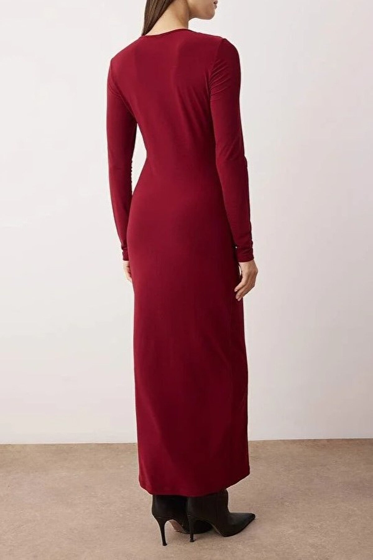 Stretchy Maxi Knit Dress with Cut Out and Accessory Details