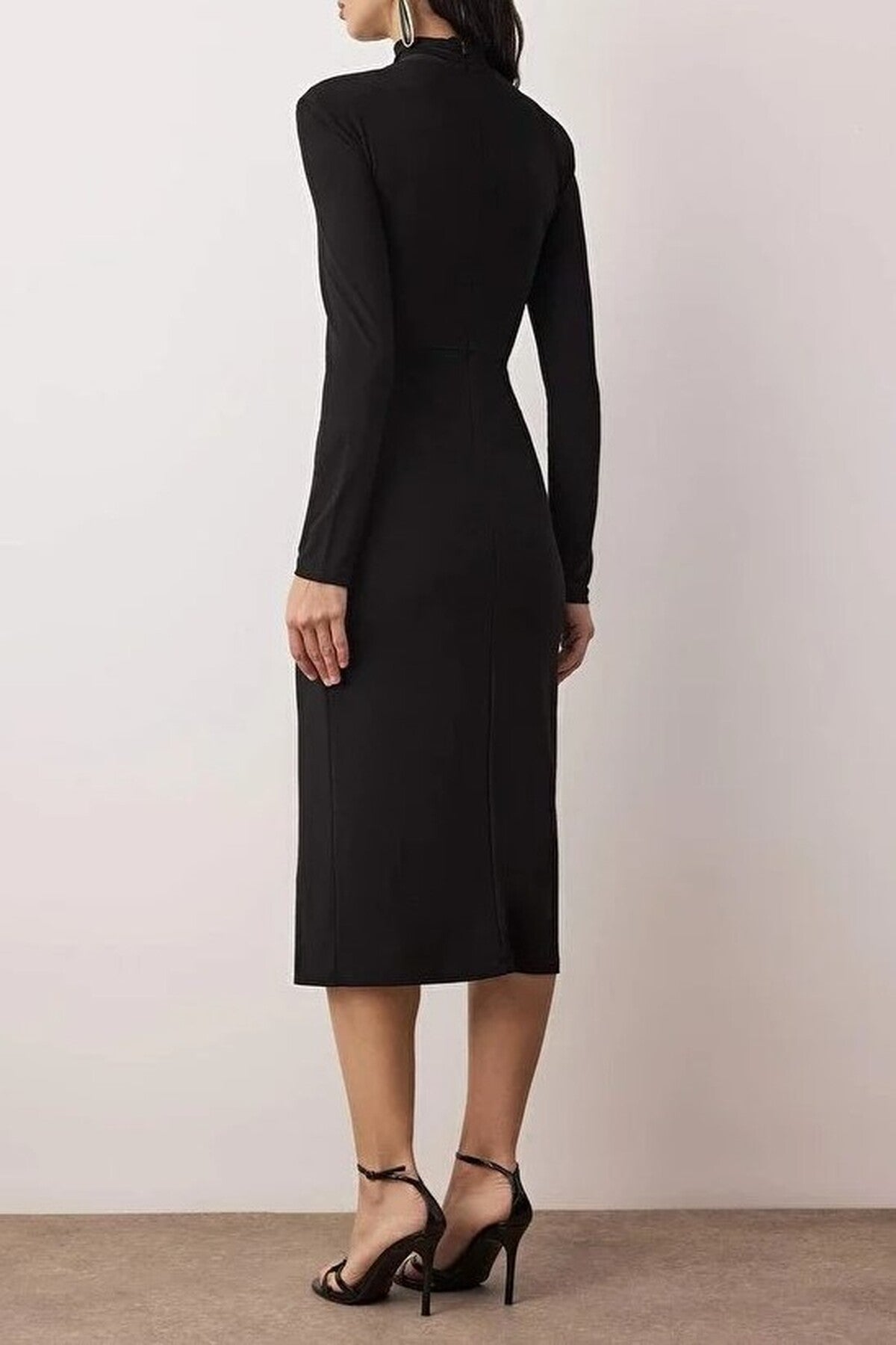 Knitted Midi Unlined Evening Dress with Cut Out Accessory Details