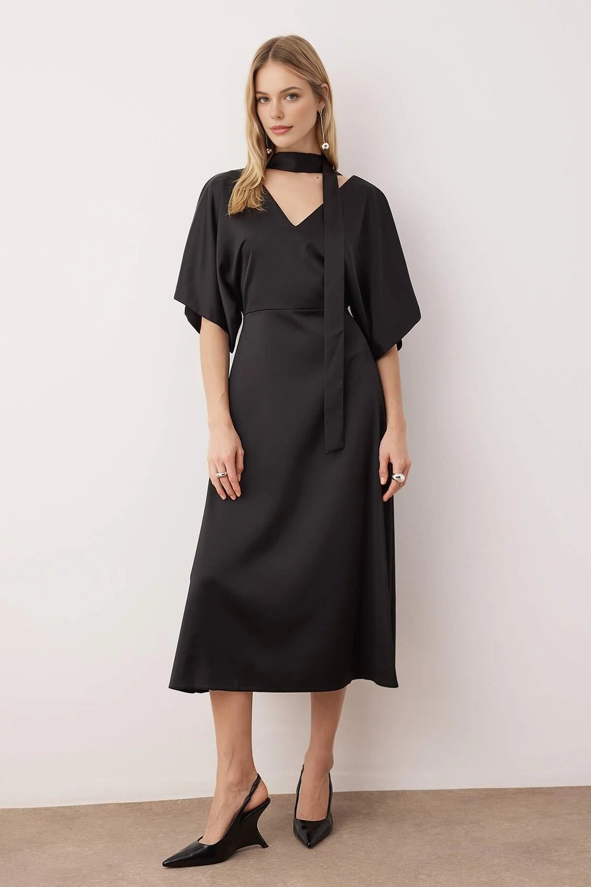 V-Neck Midi Woven Dress with Scarf